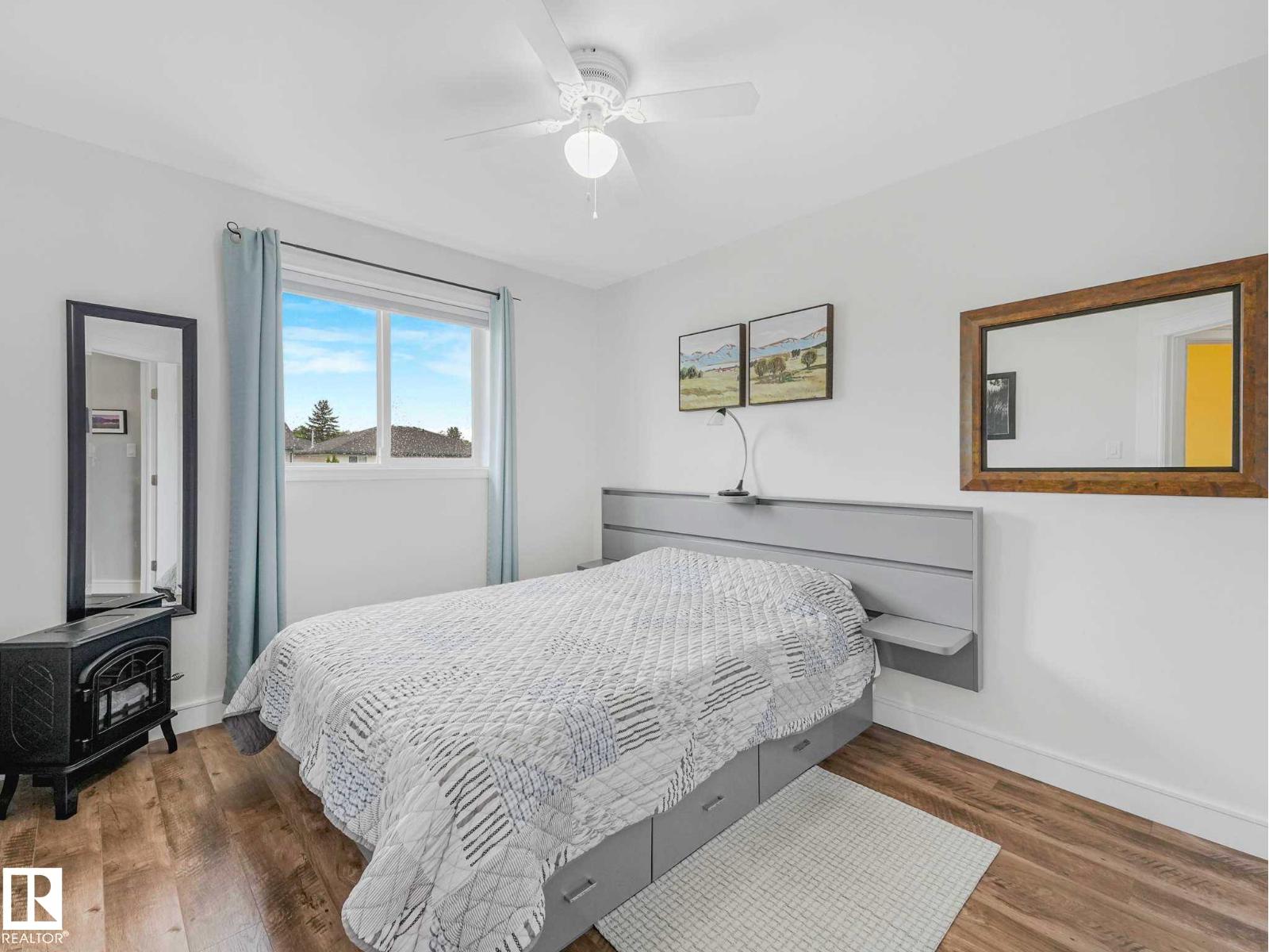 #35 15215 126 ST NW - 16