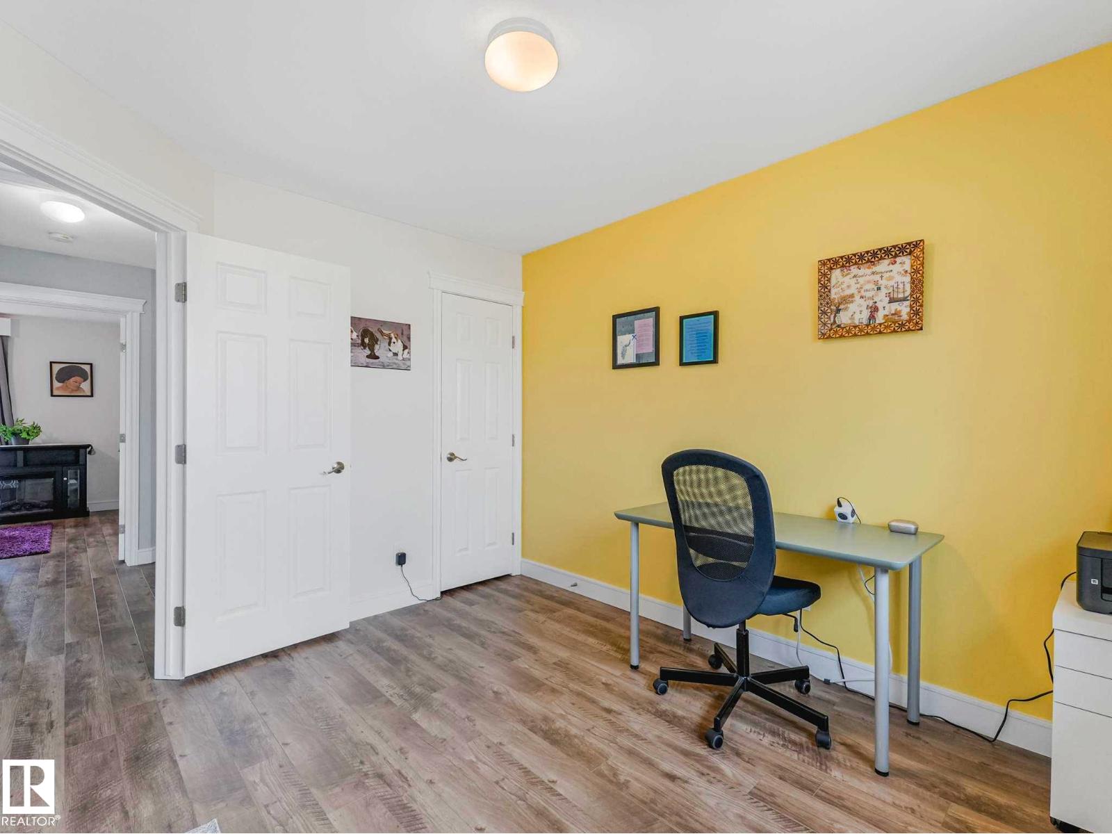 #35 15215 126 ST NW - 18