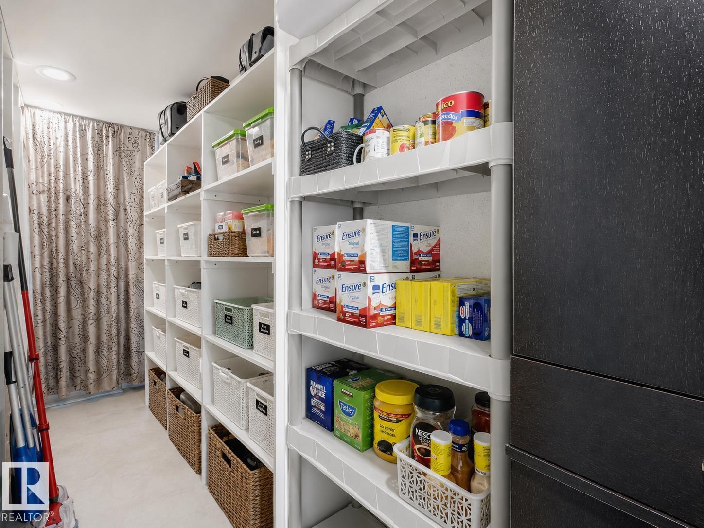 #35 15215 126 ST NW - 27