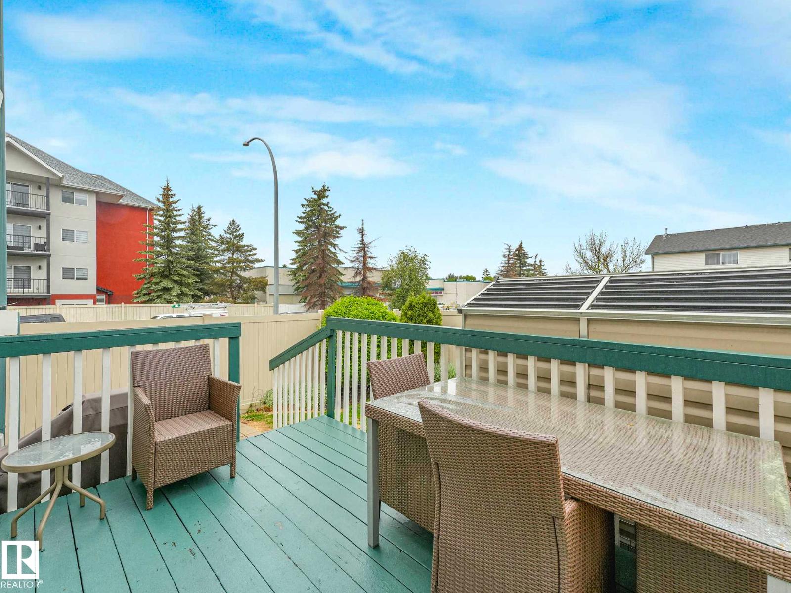 #35 15215 126 ST NW - 33