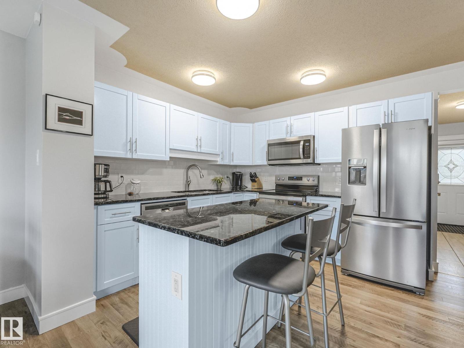 #35 15215 126 ST NW - 8
