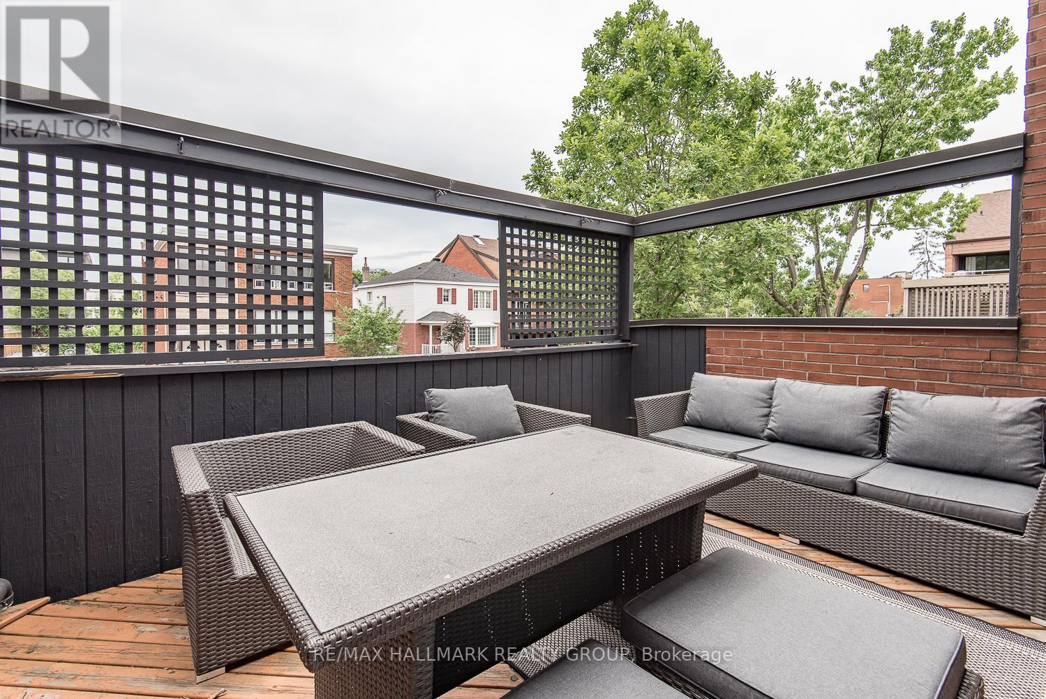 261 BRUYERE STREET - 39