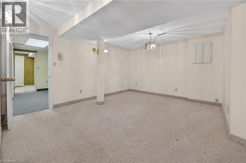 #2 9 WENTWORTH Drive - 22