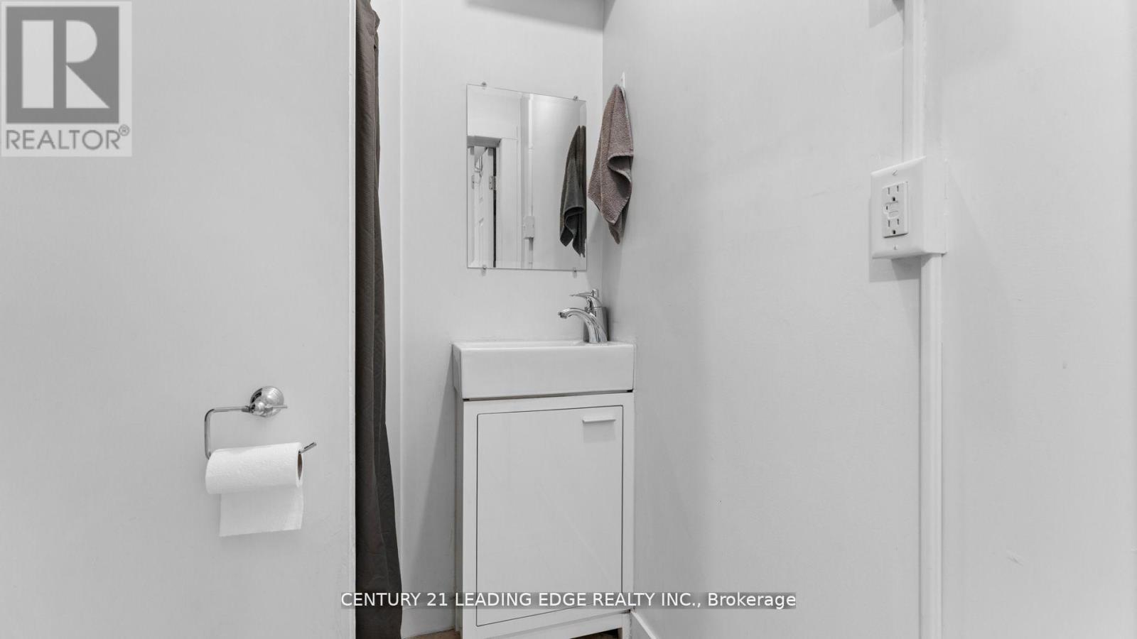 195 ALBERT STREET - 30