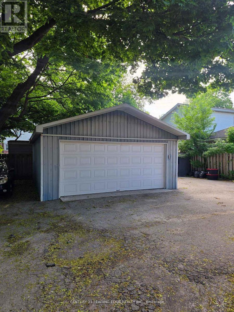 195 ALBERT STREET - 45