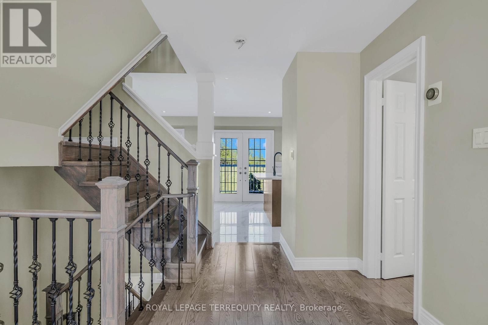 856 AUDLEY ROAD N - 14