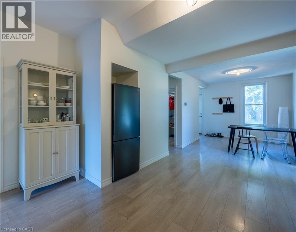 2-bedroom home for sale at 86 GREEN Street, Waterford ON · photo 5 of 32