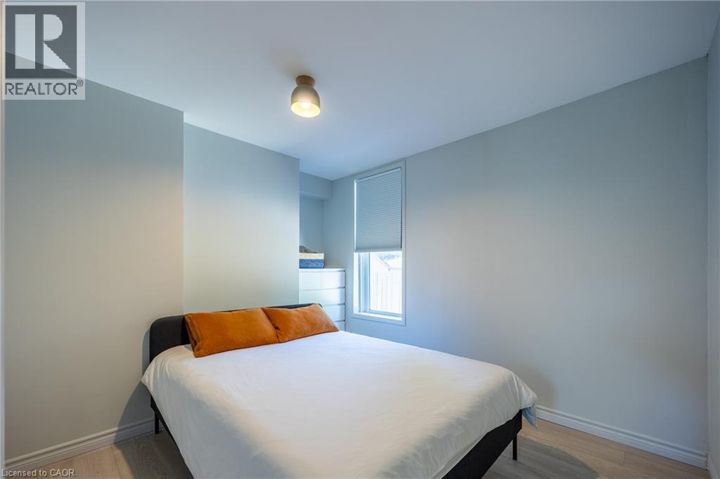 2-bedroom home for sale at 86 GREEN Street, Waterford ON · photo 9 of 32