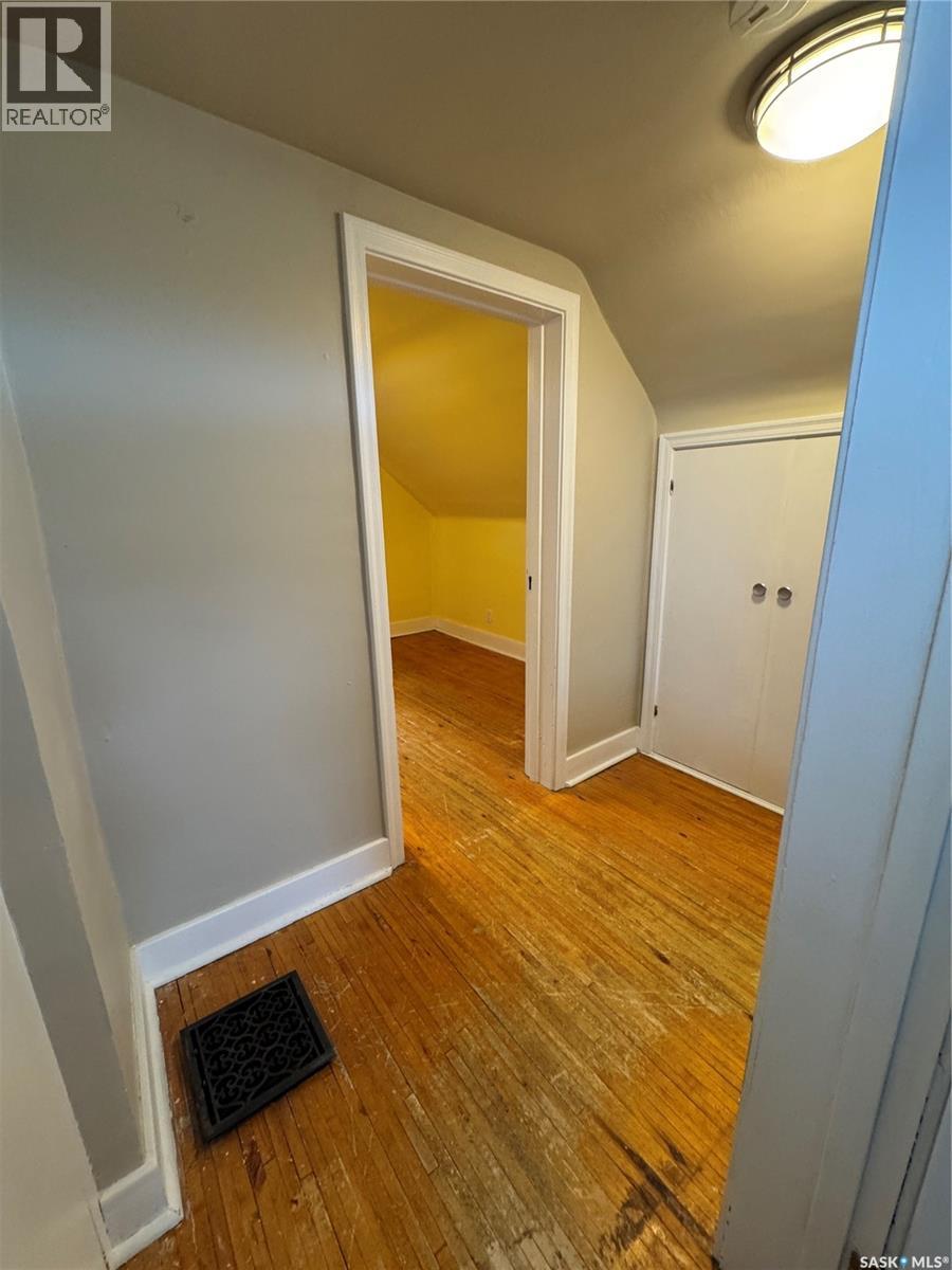 529 Albert STREET - 27