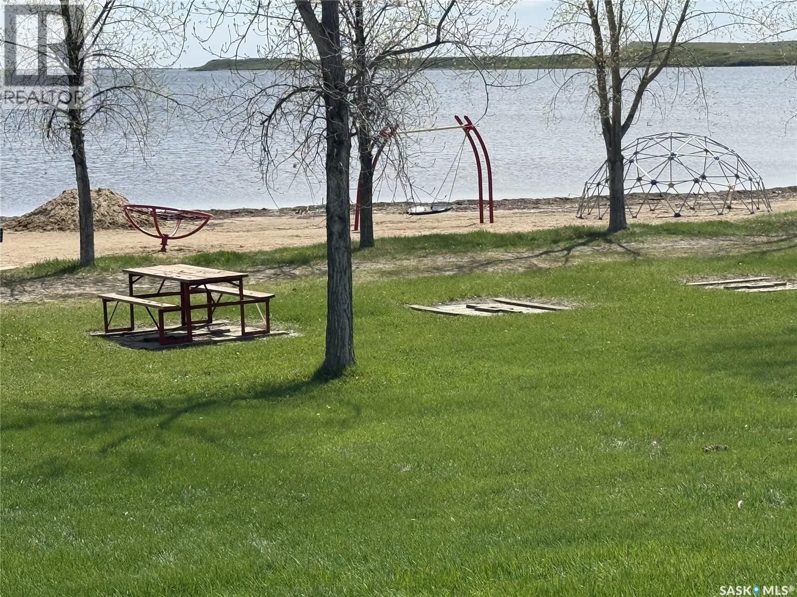 722 Aqualane AVENUE - 57