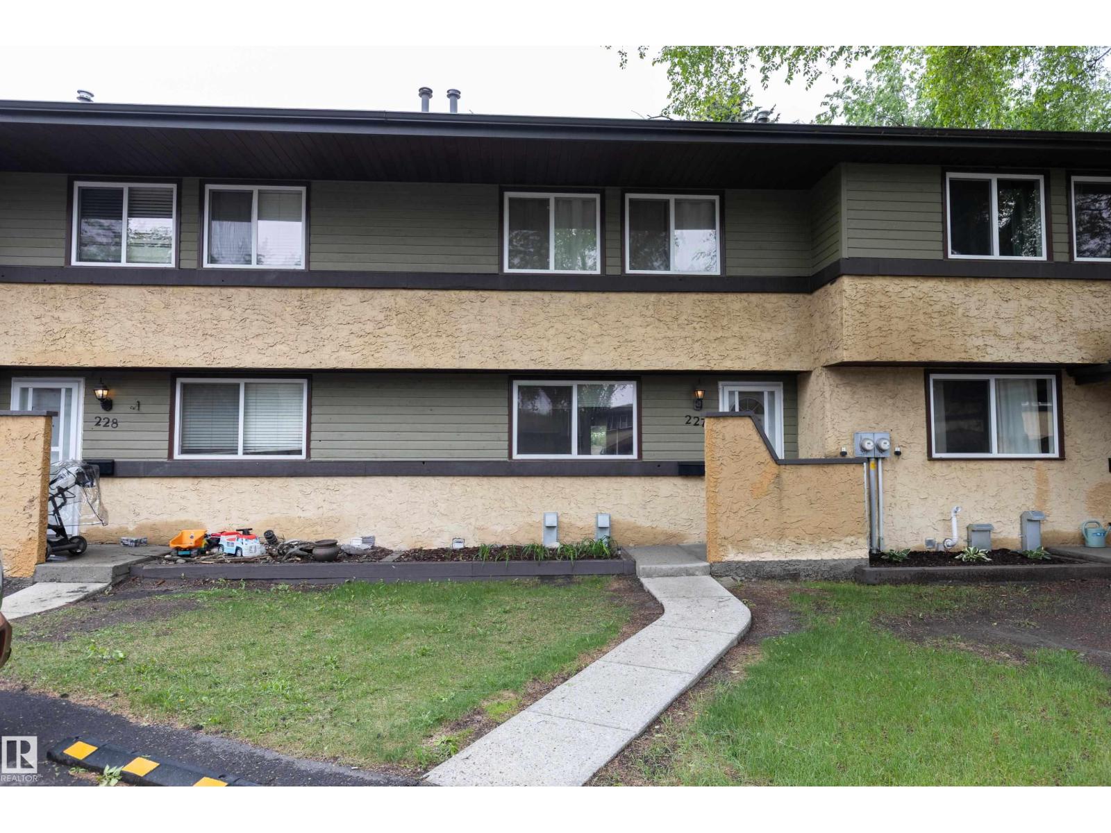 227 Woodbridge WY - 1