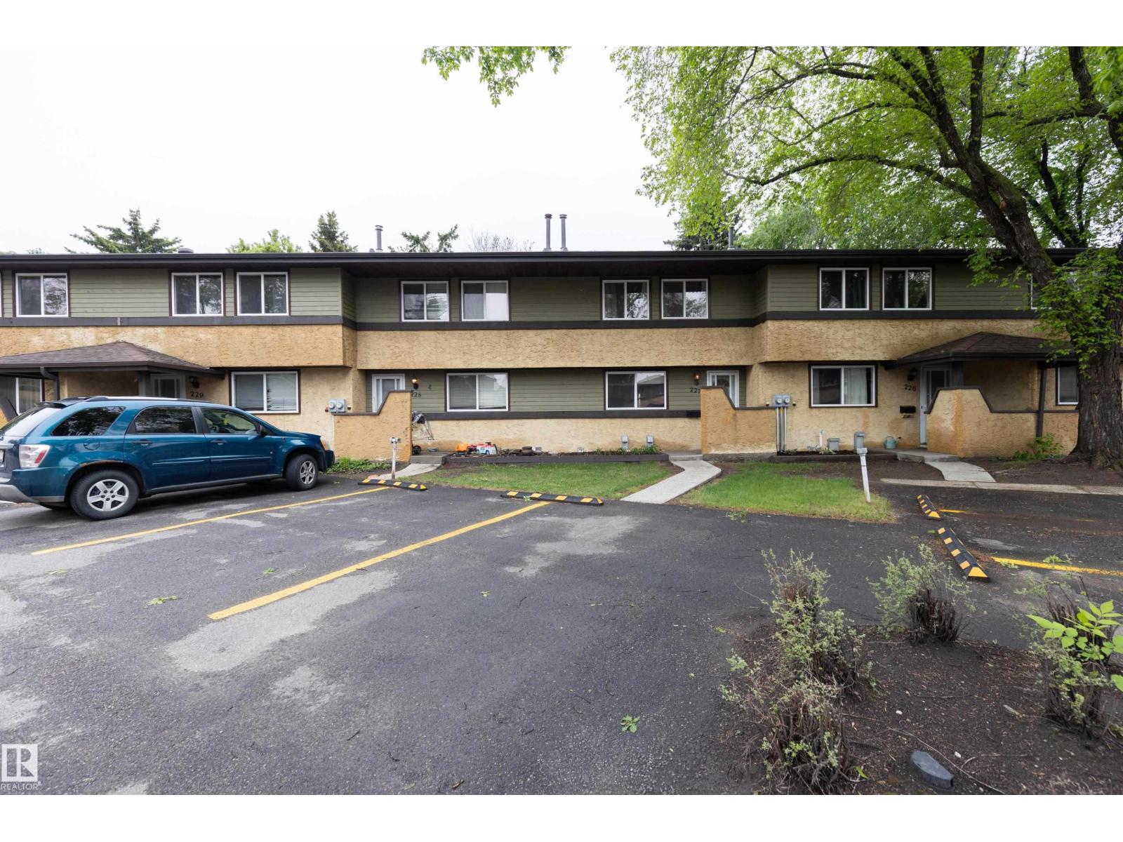 227 Woodbridge WY - 2