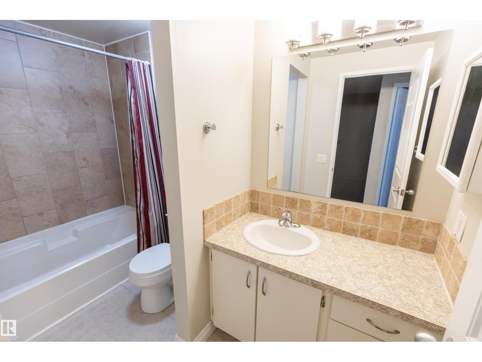 227 Woodbridge WY - 21