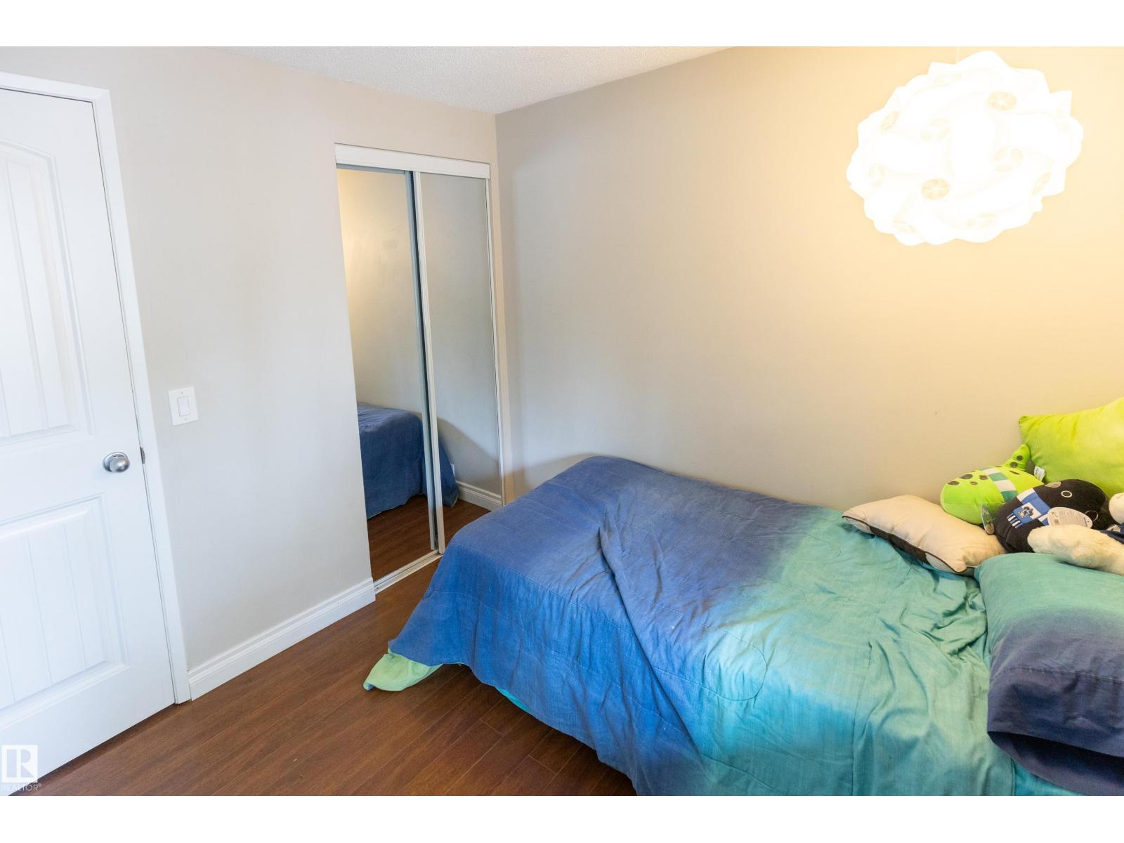 227 Woodbridge WY - 24