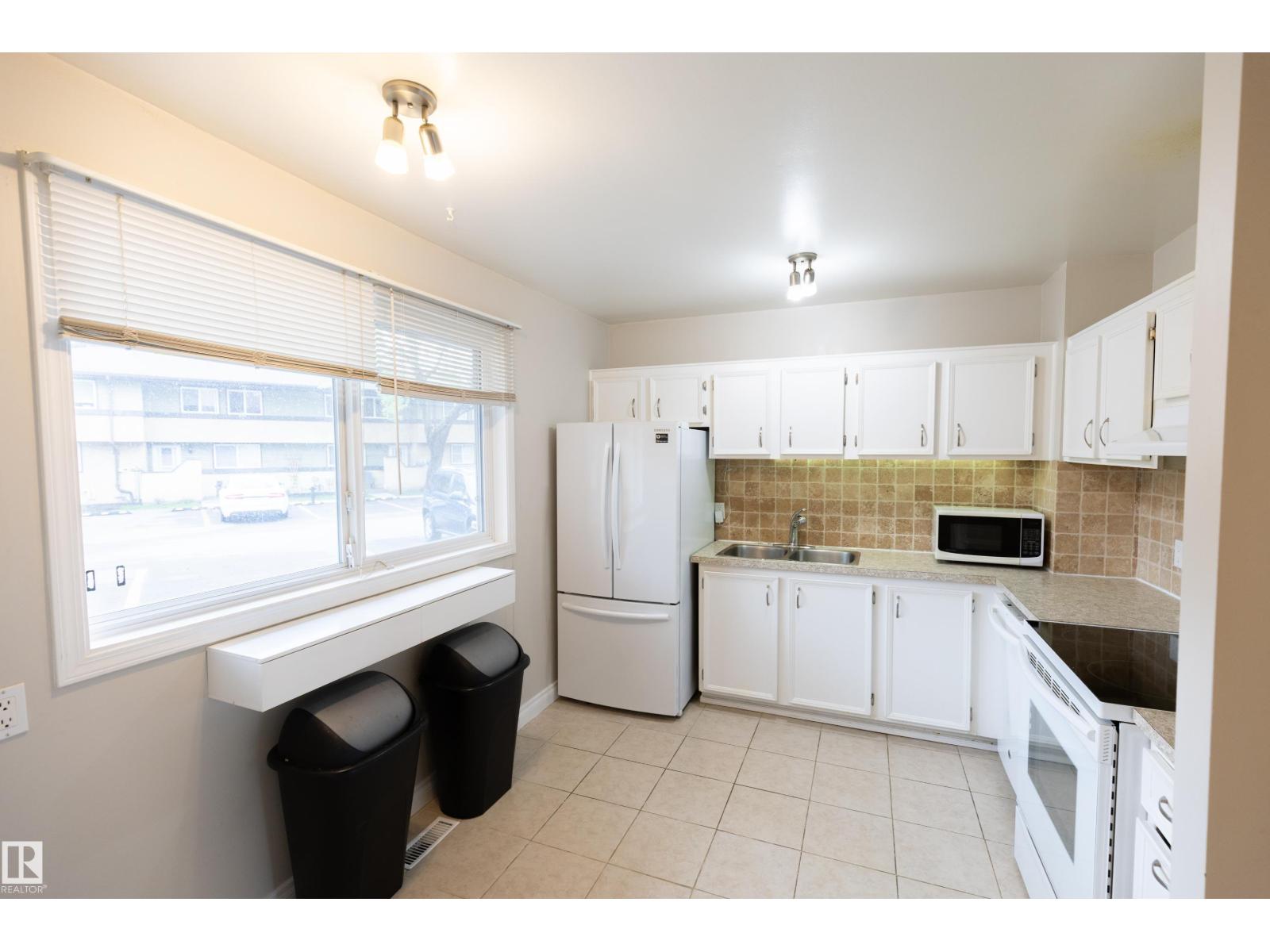 227 Woodbridge WY - 6