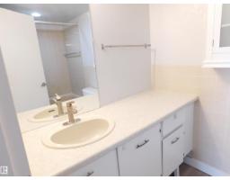 #903 13910 Stony Plain Rd Nw, Edmonton, AB T5N3R2 Photo 12