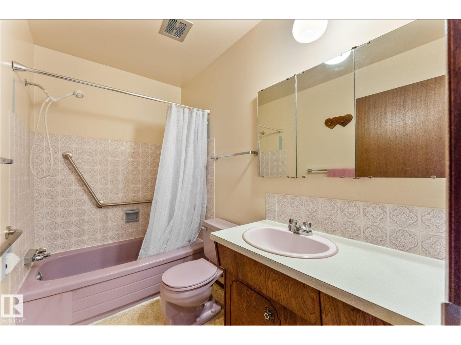 11008 162A AV NW - 24
