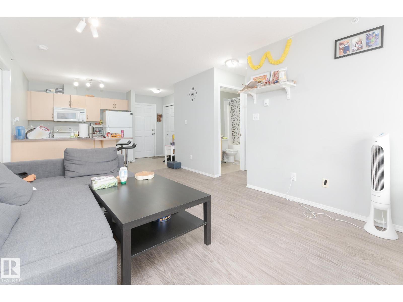 #418 4310 33 ST - 7
