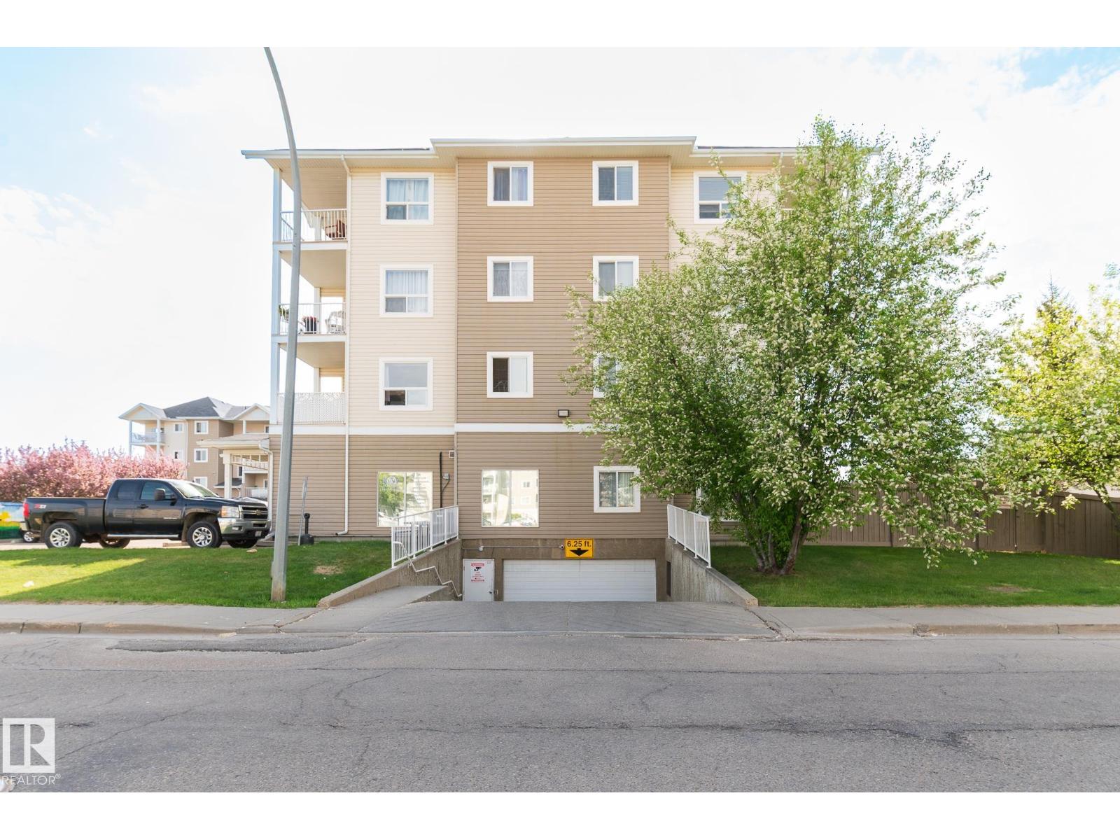 #418 4310 33 ST - 34