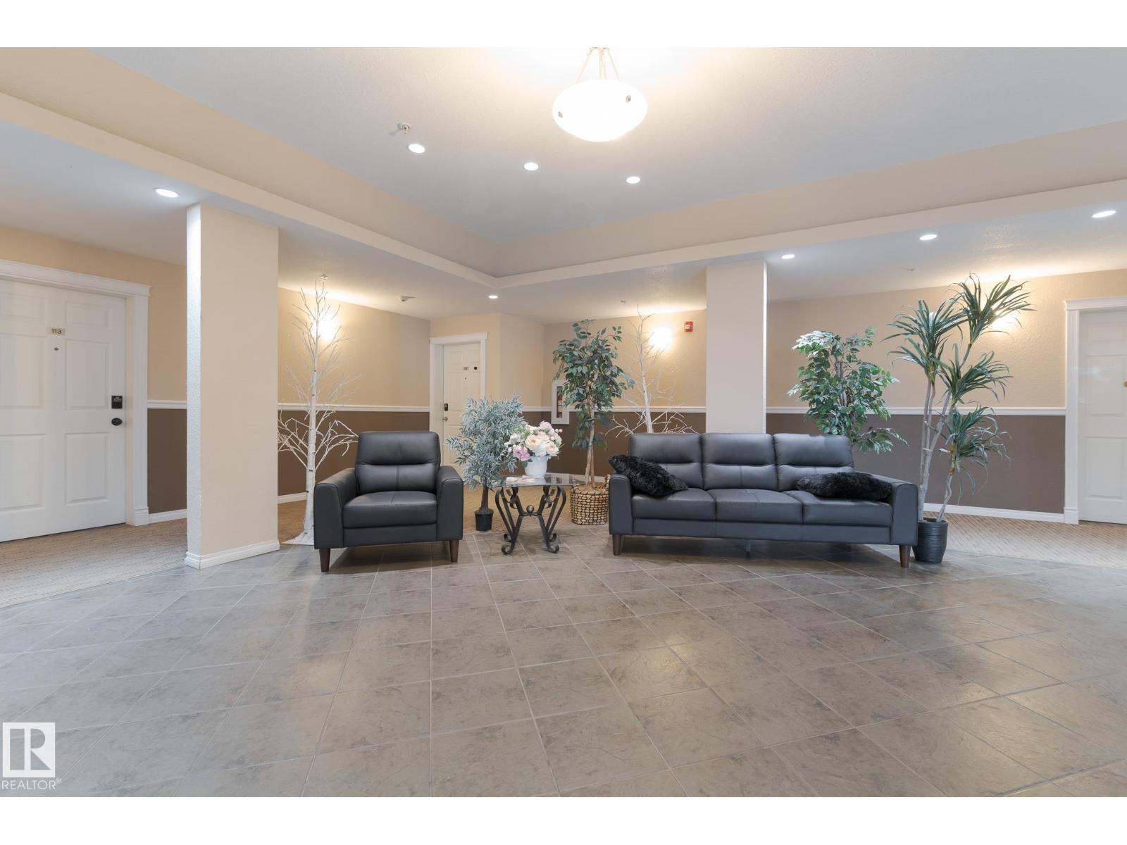 #418 4310 33 ST - 26