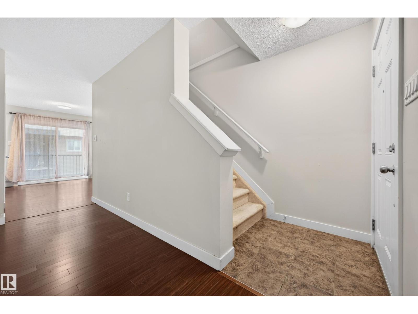 #48 8716 179 AV NW - 7