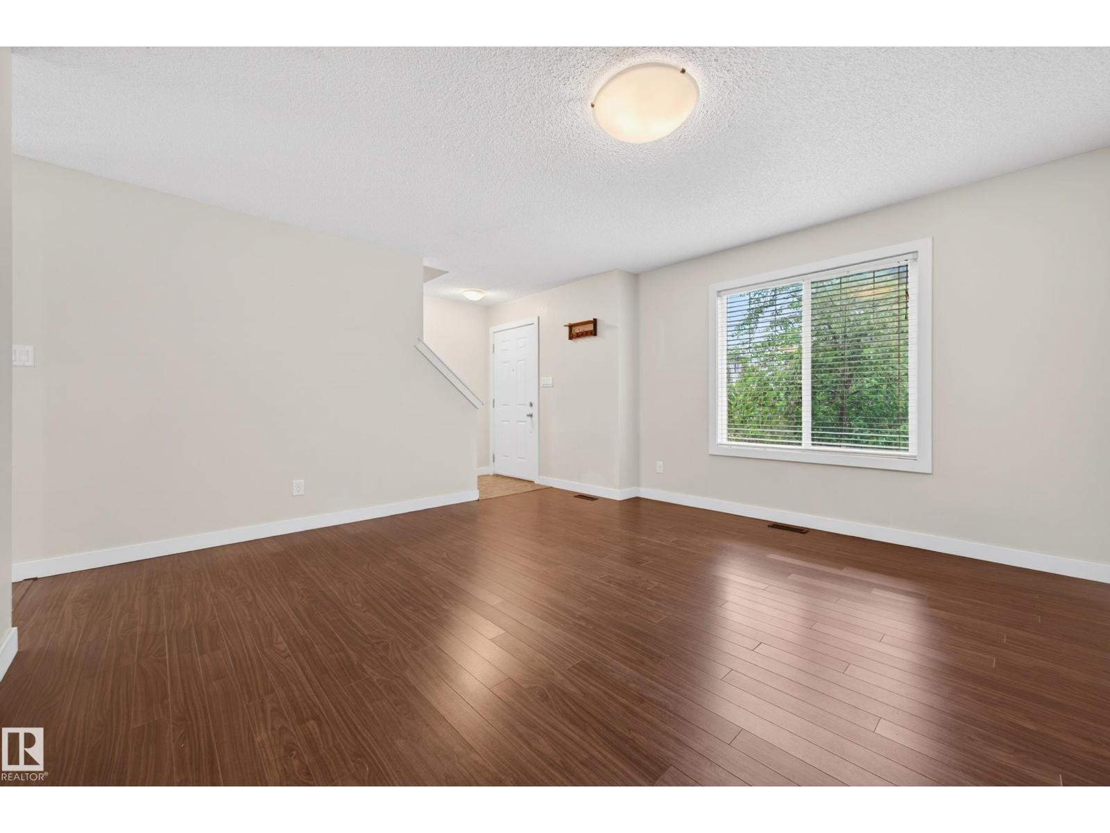 #48 8716 179 AV NW - 10
