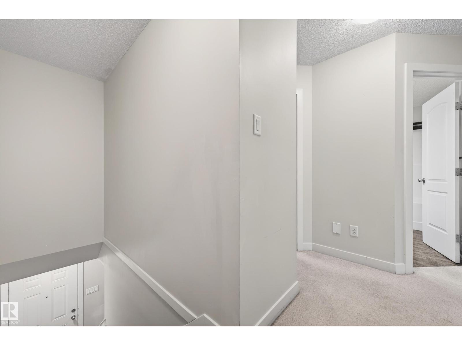 #48 8716 179 AV NW - 25