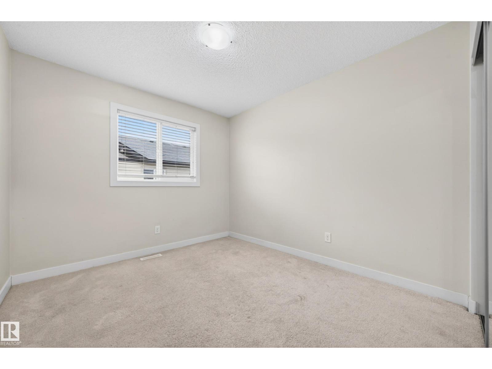 #48 8716 179 AV NW - 35