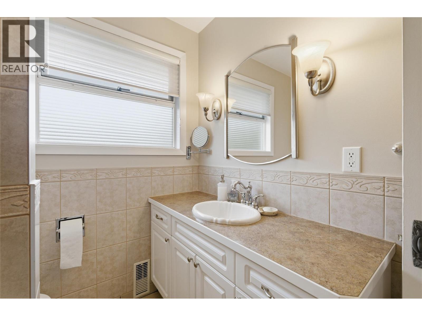 164 Manor Park Avenue - 21