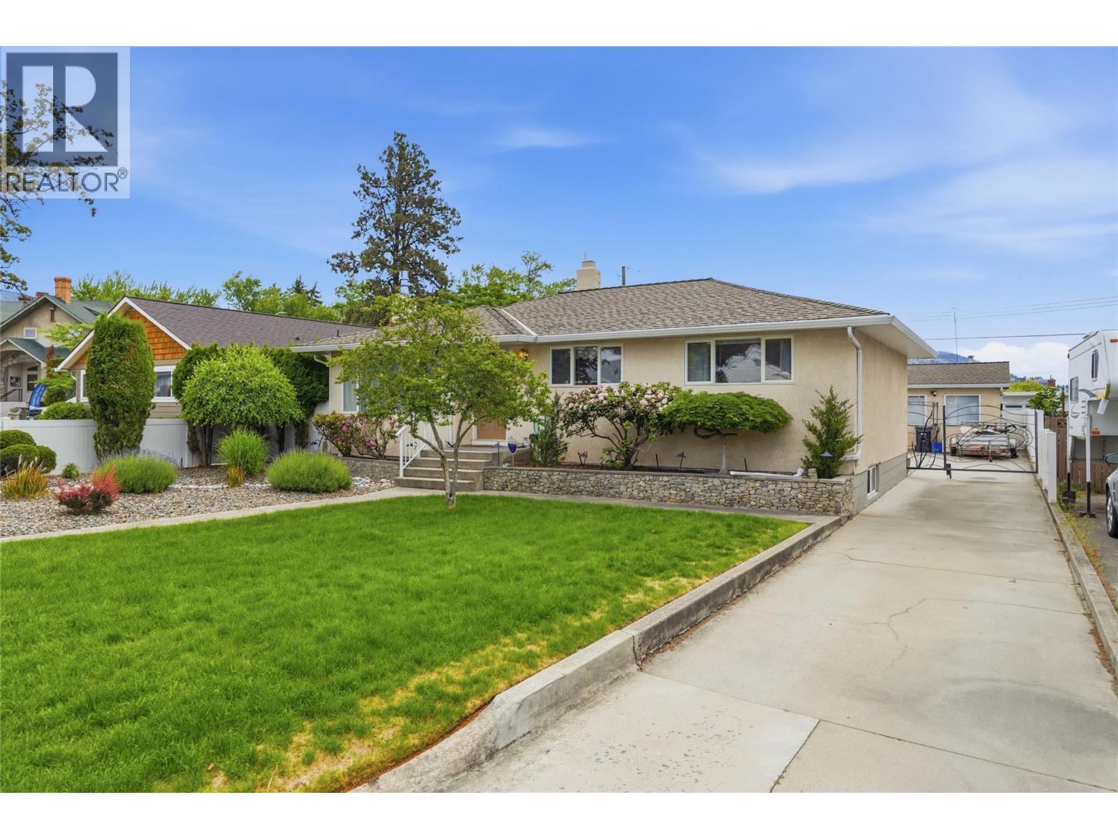 164 Manor Park Avenue - 10