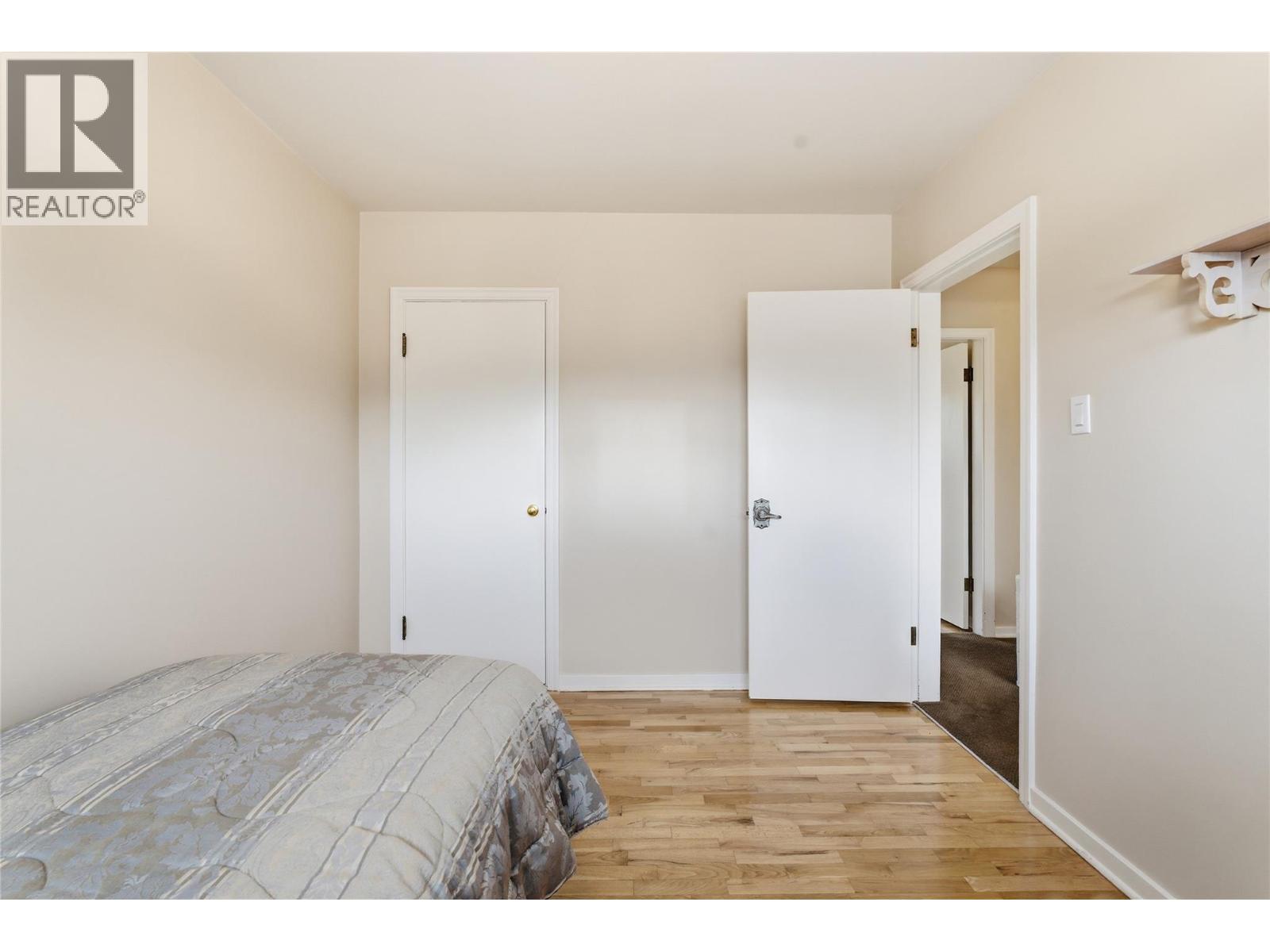 164 Manor Park Avenue - 23