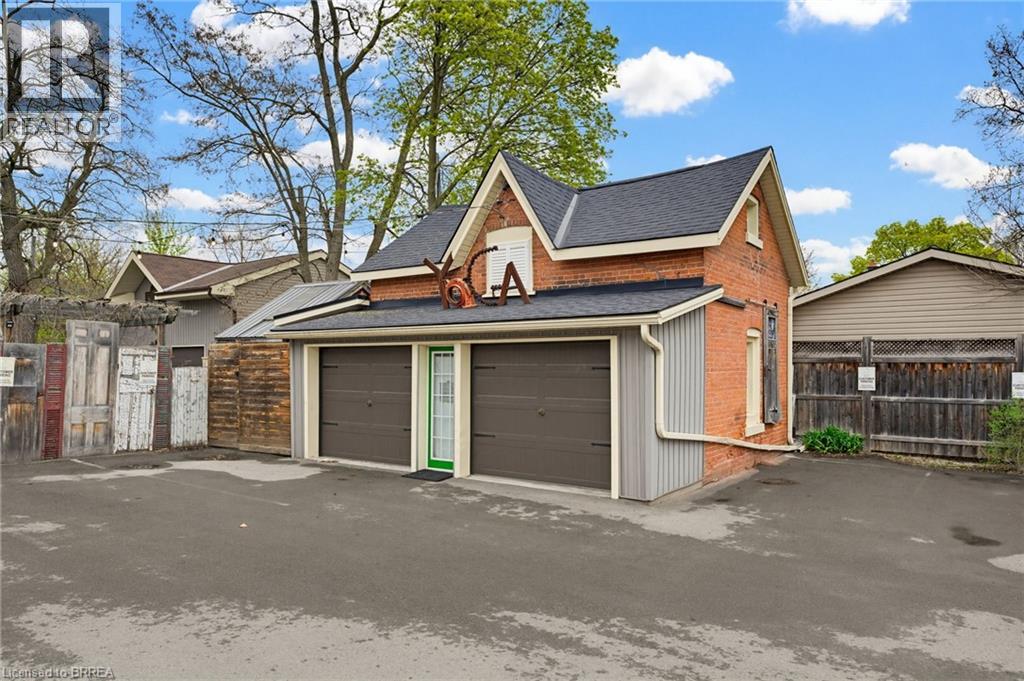 105 BRANT Avenue Unit# REAR