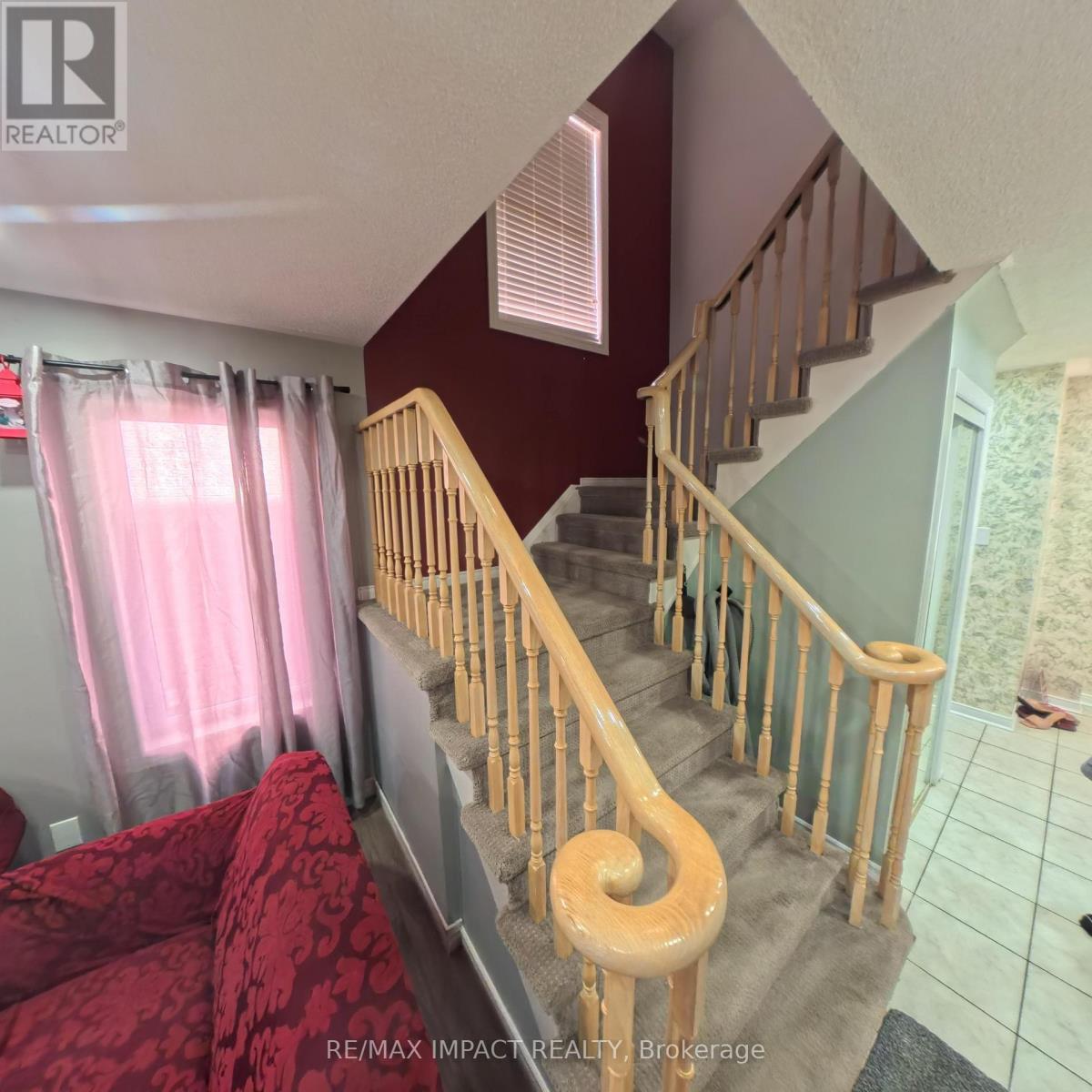 49 HOOD CRESCENT - 7