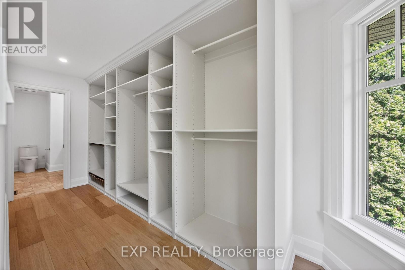 25 KINGSGARDEN ROAD - 27