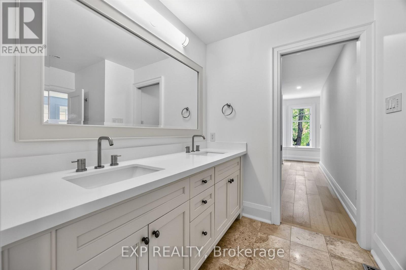 25 KINGSGARDEN ROAD - 28