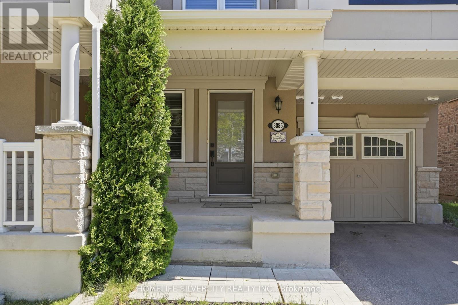 3085 MISTLETOE GARDENS - Image 3