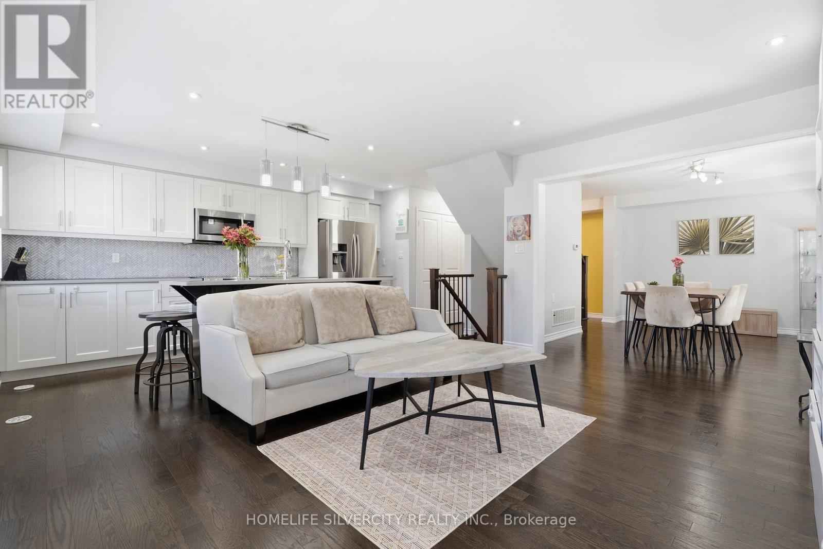3085 MISTLETOE GARDENS - 8