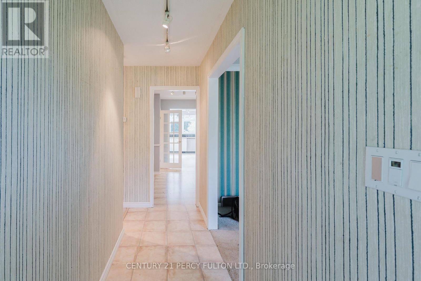 10208 TENTH LINE - Image 3