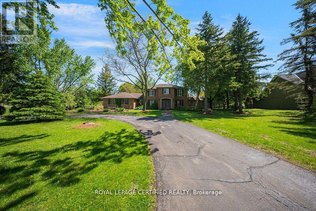 10 KARENDALE CRESCENT - 6