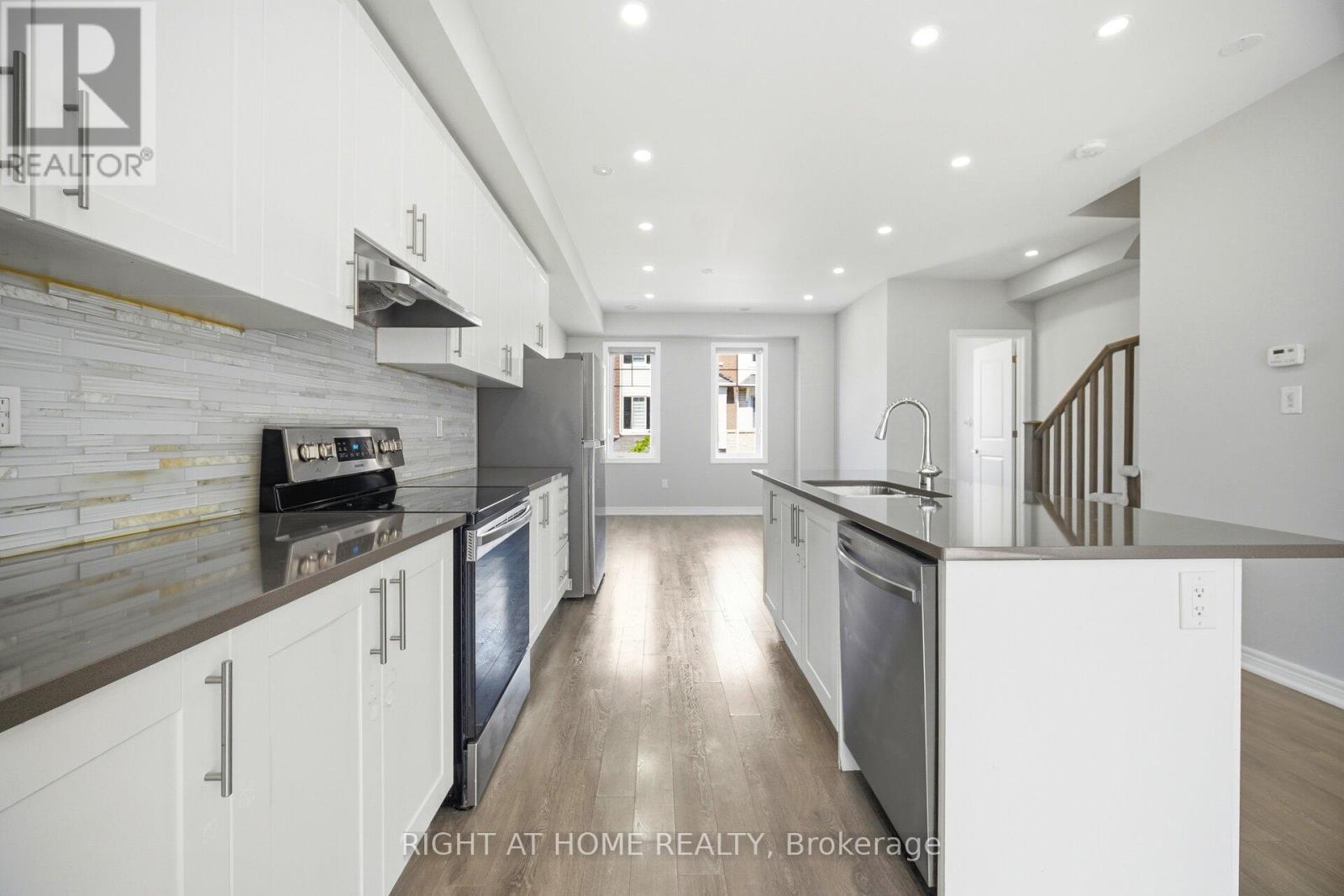 8 RAPIDS LANE - 10