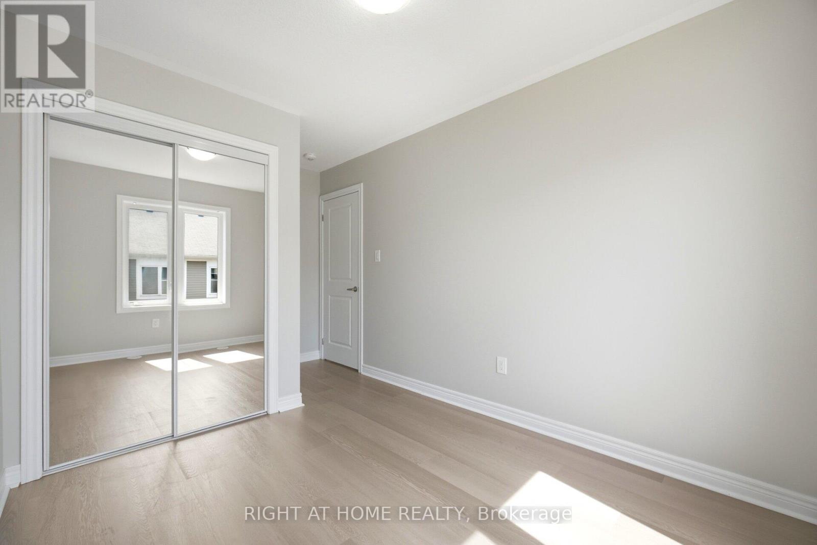 8 RAPIDS LANE - 31