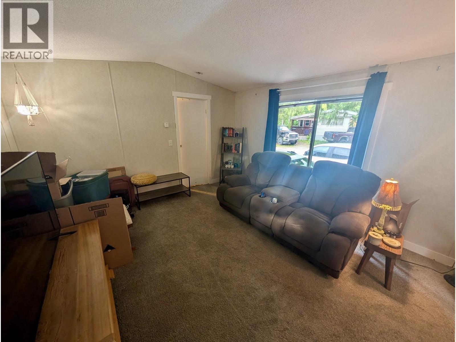 #32 4619 LOWRIE AVENUE - 8