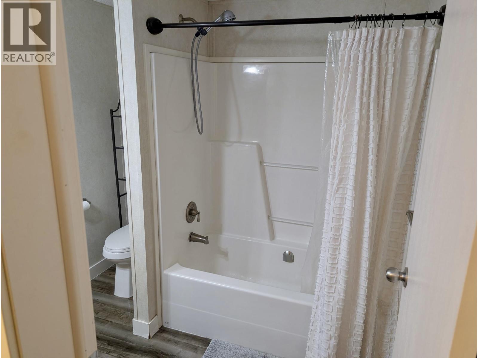 #32 4619 LOWRIE AVENUE - 10