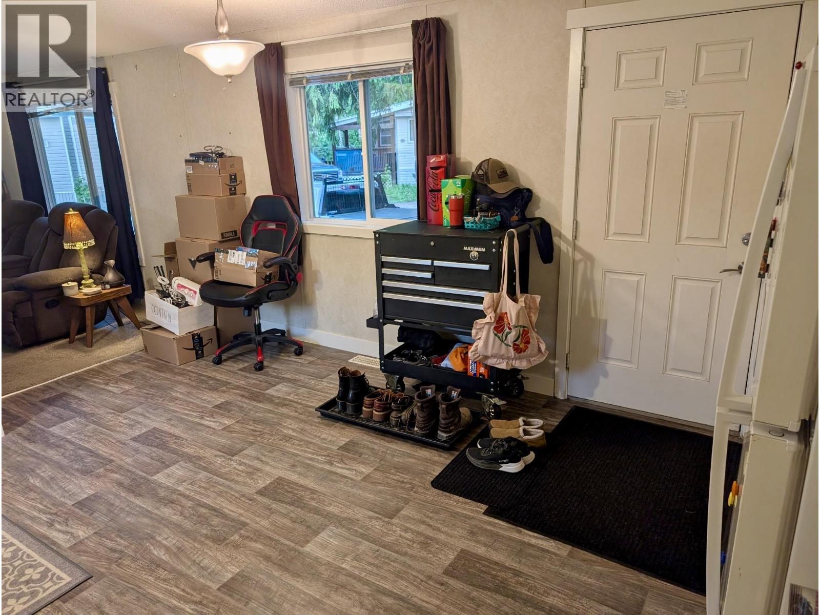 #32 4619 LOWRIE AVENUE - 6