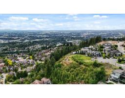 35410 Mahogany Drive, Abbotsford, BC V3G0G8 Photo 6
