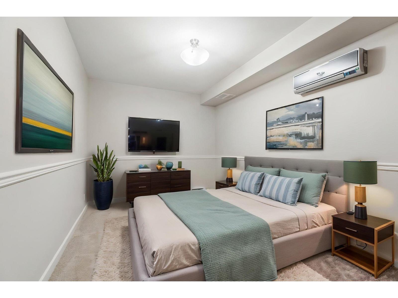 228 8157 207 STREET, Surrey