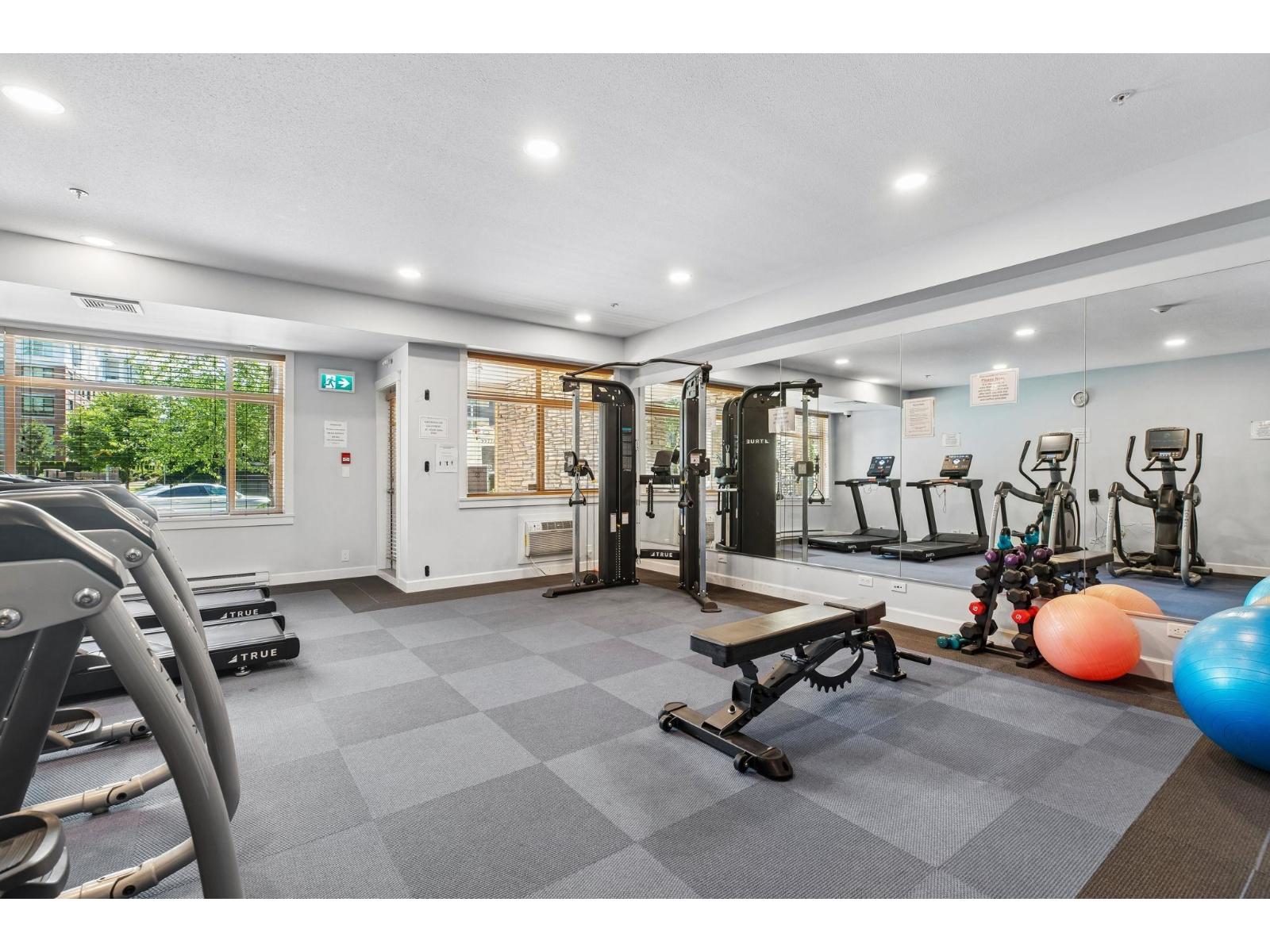 228 8157 207 STREET, Surrey
