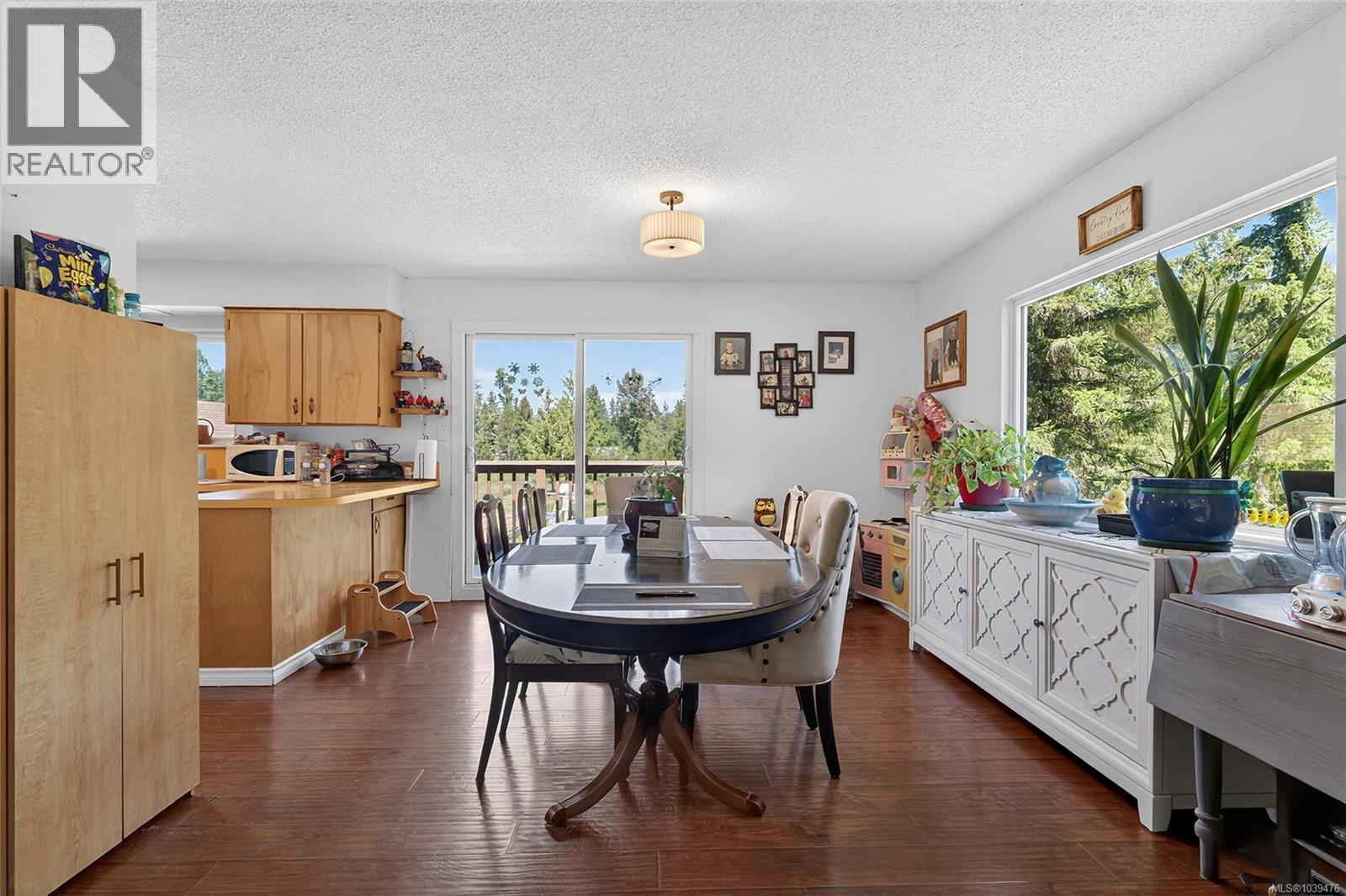 2411 Tintern Rd - 10
