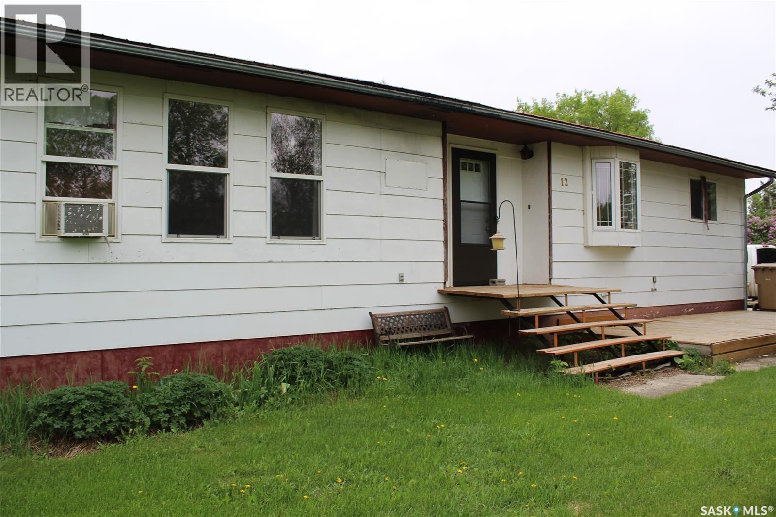 12 3rd AVENUE - 36