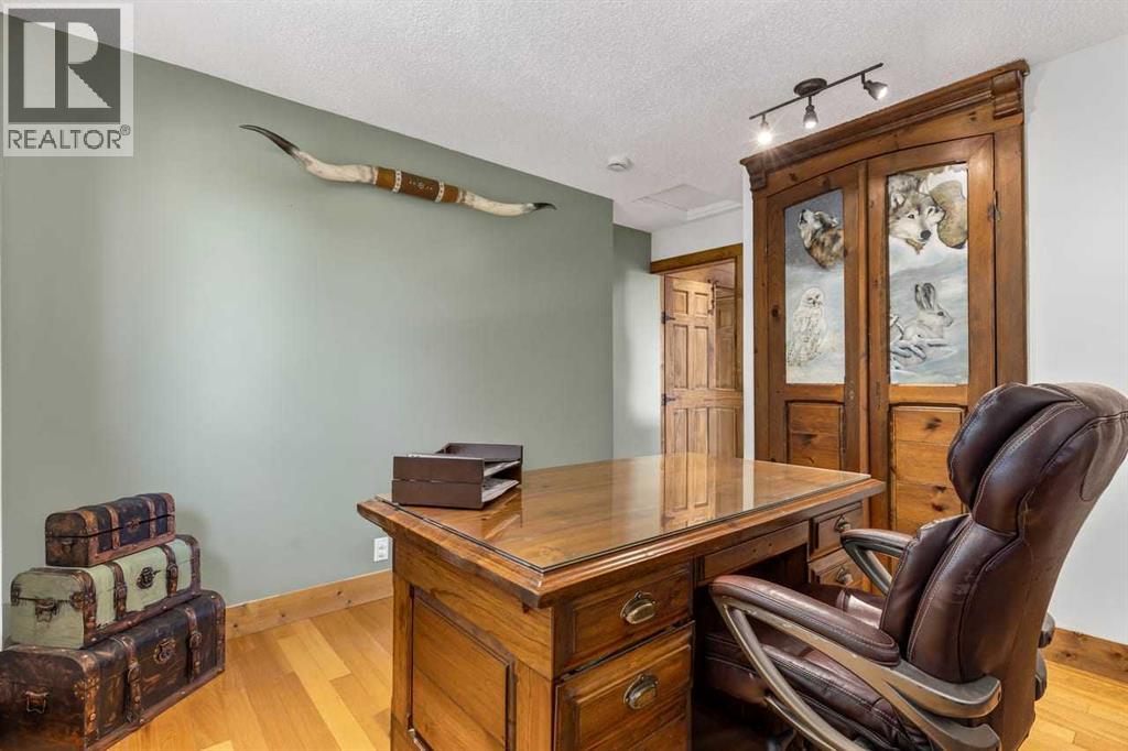 216 Castleridge Drive NE - 22